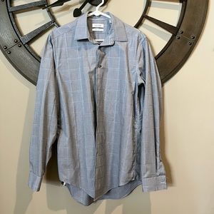 Mens Slim fit dress shirt 15 1/2  34/35